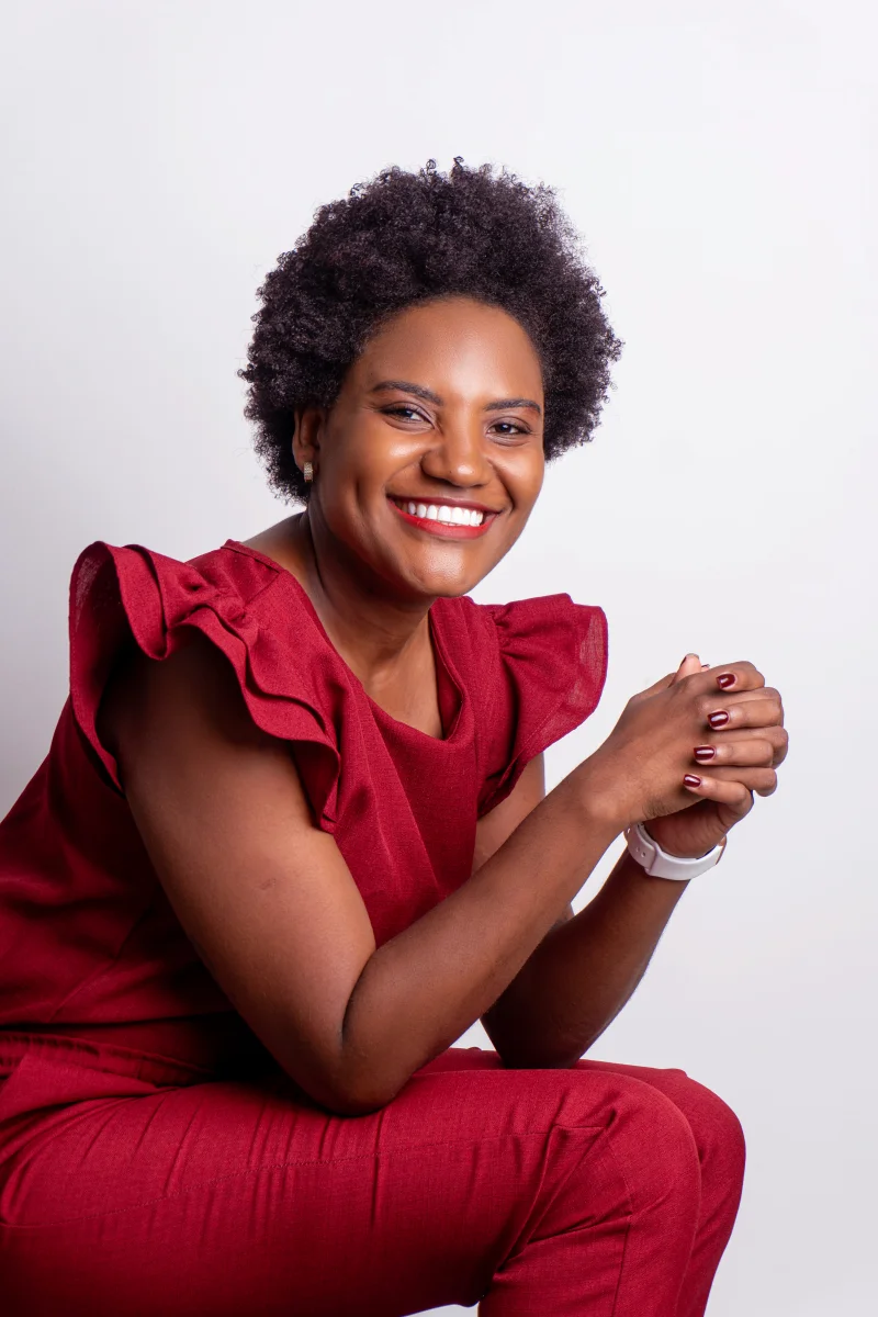 Foto da contadora Karine Araújo